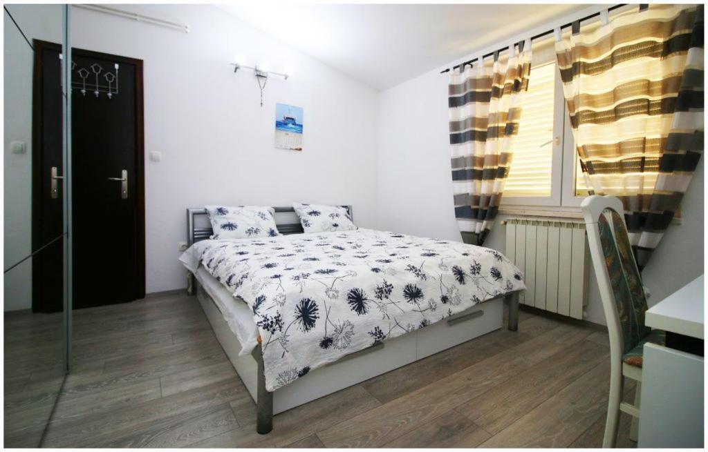 Mikelin Apartment Primosten Luaran gambar